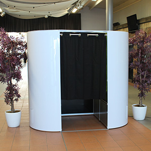 photobooth-wedding-booth-300